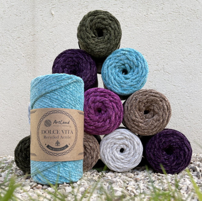 Dolce Vita - 5 mm velvet cord for knitting and crocheting